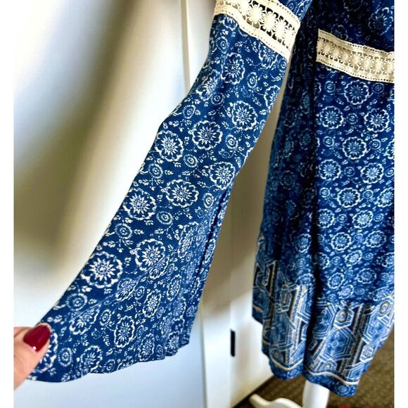 Illa Illa Brand Flare Sleeve Tunic Top Bohemian Style Women's Small Lace Trim - Picture 10 of 11